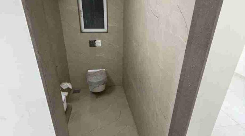 Moreshwar-19-East-Actual-Flat-Images-Common-Bathroom